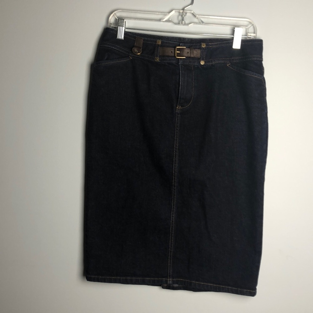 Used in a great condition denim skirt!
